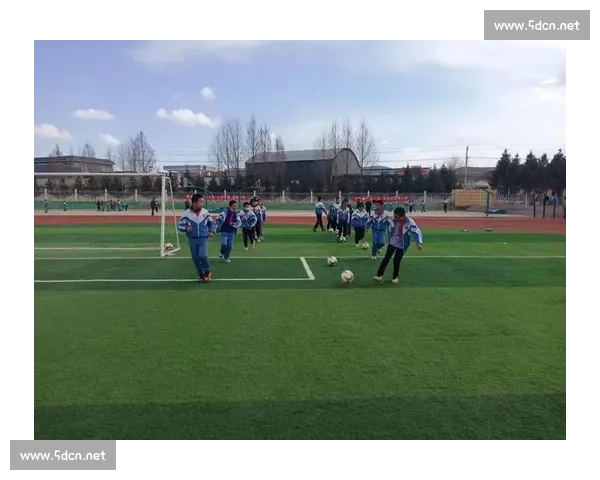 足球点燃乡村希望:亚泰青训走进辽源寿山镇小学送教 足球点燃乡村希望:亚泰青训走进辽源寿山镇小学送教