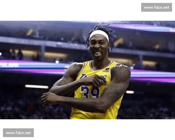 杨毅锐评:奥尼尔篮下技术为何碾压霍华德?脚步与传球定高下